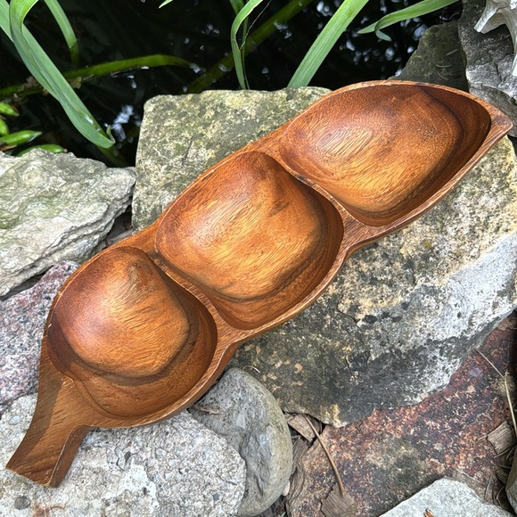 Vintage Wooden “Monkey Pod” Bowl-Pea Pod Shape - Picture 3 of 16